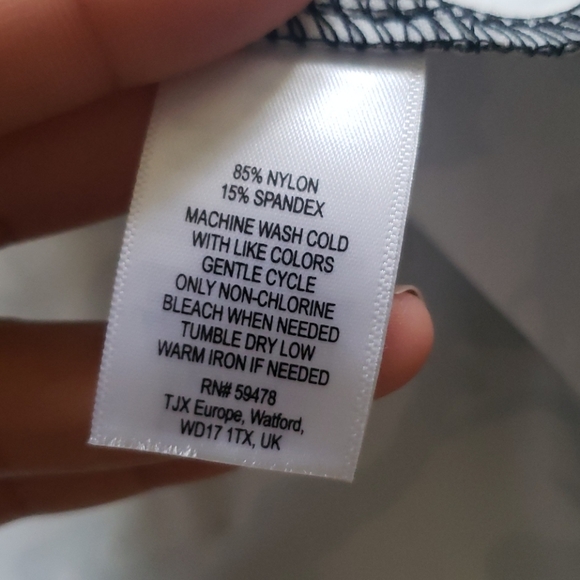 NWOT Cynthia Rowley Floral Skirt! - Picture 7 of 7